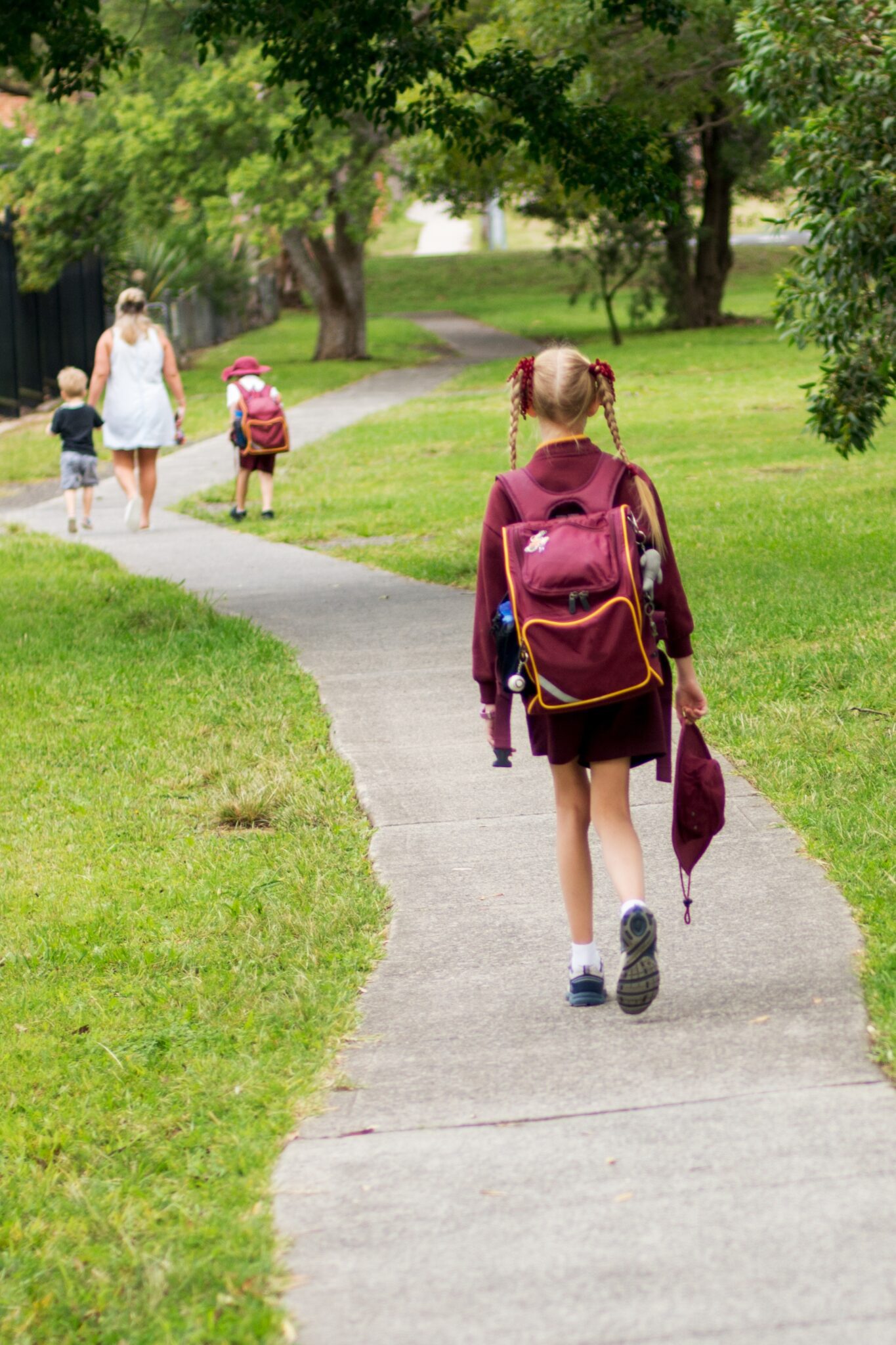 GPS tracker child discreet GPS tracker for children